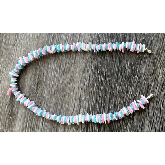 Vintage Puka Shell Chipped Necklace White Pink Light Blue Beach Summer - Picture 11 of 12